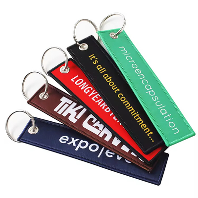 Customized Double-Sided Gewebtes Gewebe Stickerei Schlüsselring mit Flugschlüsselring