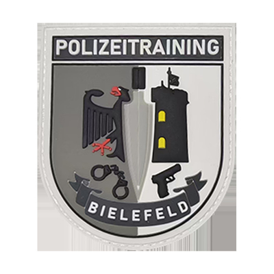 3D-geprägte, benutzerdefinierte Logo-Gummi-Patch mit weichem PVC-Label und Eisen auf der Rückseite