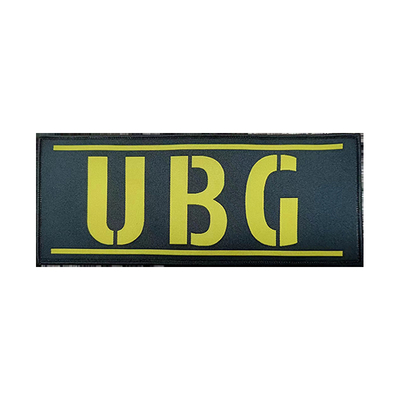 Kleidungsstücke aus Gewebe mit individuell gesticktem Logo und großem Chenille-Design