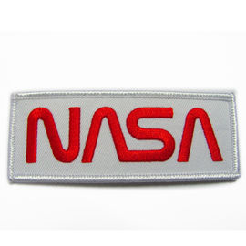 Eisen auf Stickerei Patch Custom Twill Stoff Stickerei Patch für Uniformen Jacken Hüte und mehr Low MOQ Kostenloses Kunstwerk Schnelle Probe Tim