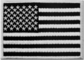 Nähen taktische amerikanische Flagge gesticktes Militäreisen der Flecken USA-Vereinigten Staaten von Amerika an auf dem weißen u. schwarzen Emblem -